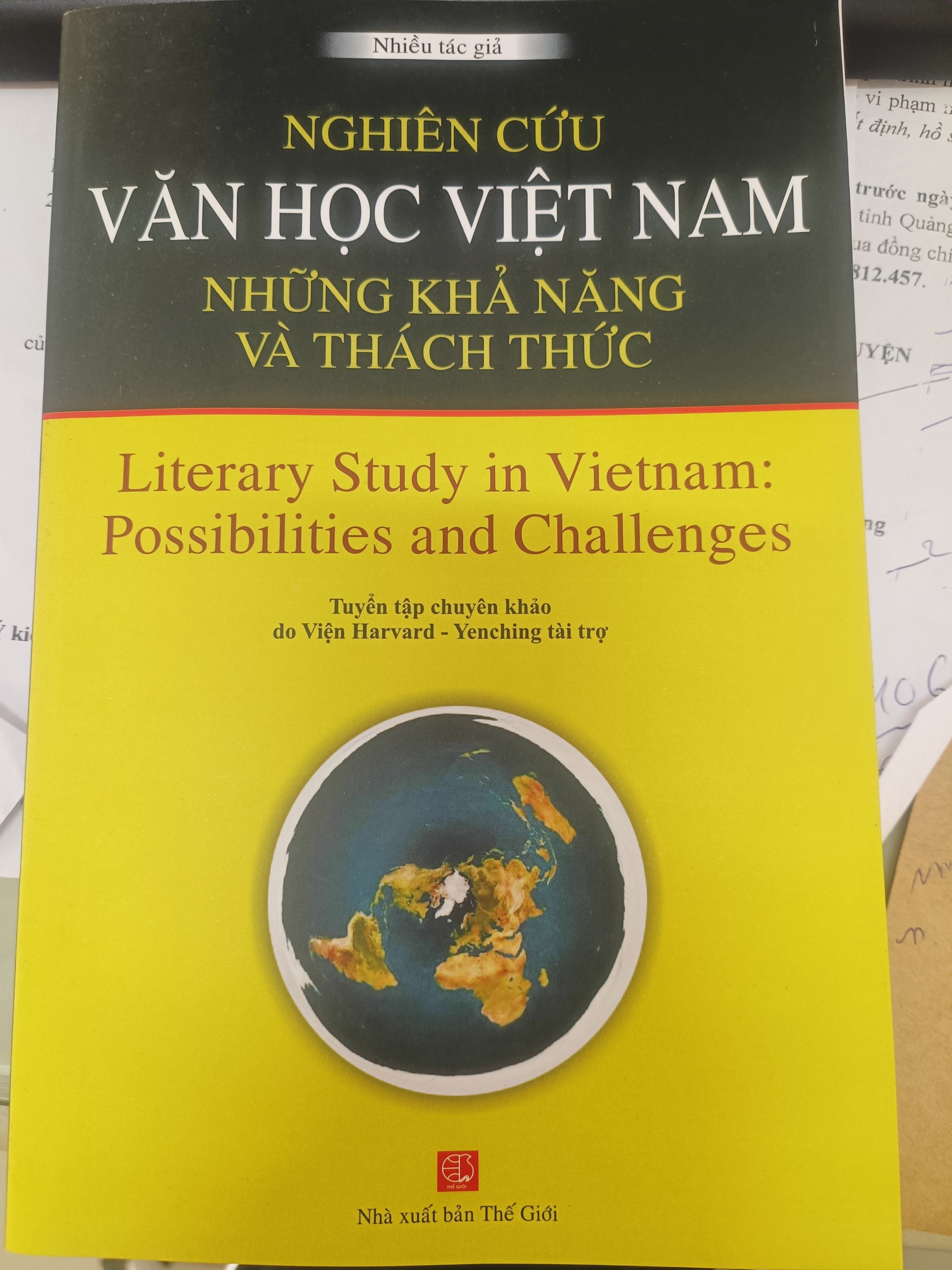 Nghiên Cứu Văn Học Việt Nam - Những Khả Năng Và Thách Thức