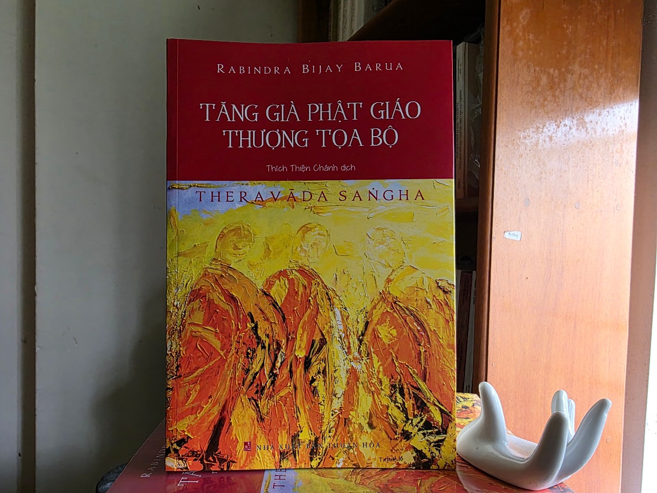 TĂNG GIÀ PHẬT GIÁO  THƯỢNG TỌA BỘ - Rabindra Bijay Barua ( Thích Thiện Chánh dịch)