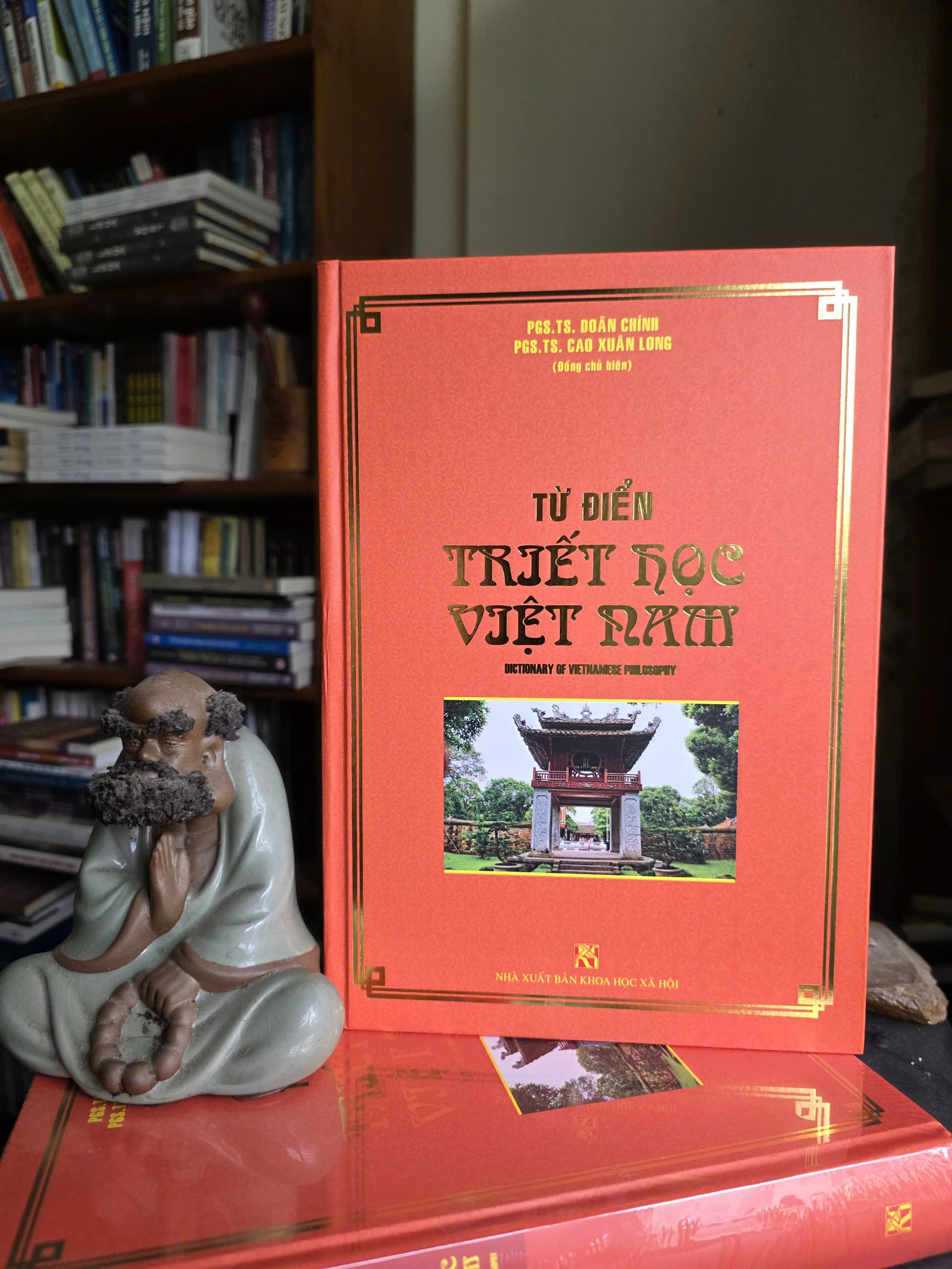 Từ điển triết học Việt Nam (Dictionary of Vietnamese philosophy) - PGS.TS. Doãn Chính (Chủ biên)