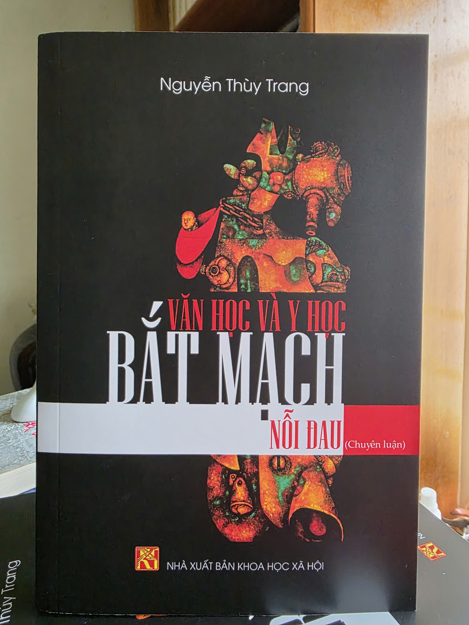 Văn học và y học: Bắt mạch nỗi đau ( Nguyễn Thùy Trang)